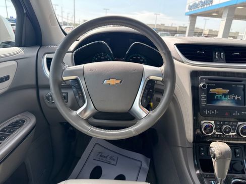 Used 2016 Chevrolet Traverse LTZ image 17