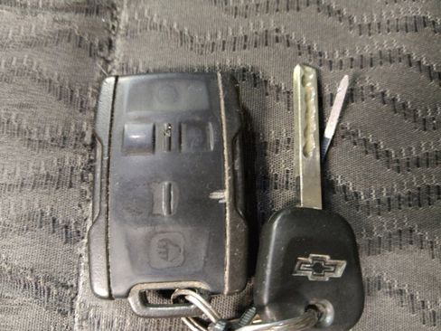 Used 2016 Chevrolet Suburban LS image 32