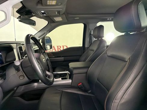 Used 2024 Ford F350 Lariat w/ Lariat Ultimate Package AWD/4WD image 11