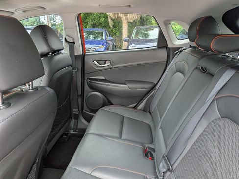 Used 2020 Hyundai Kona Limited w/ Cargo Package FWD image 14