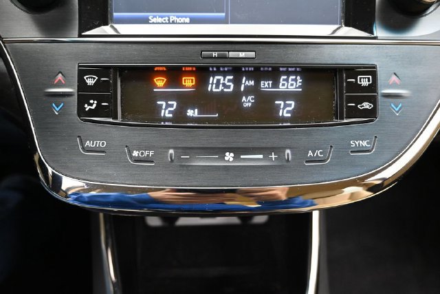 Used 2016 Toyota Avalon XLE FWD image 37
