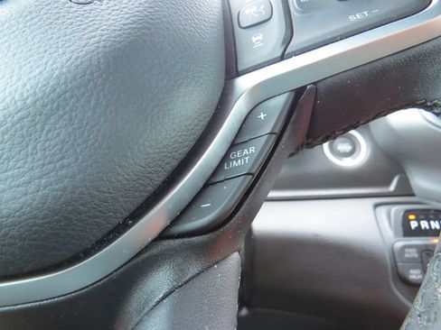 Used 2025 RAM 1500 Big Horn AWD/4WD image 22
