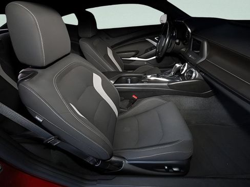 Used 2021 Chevrolet Camaro LT RWD image 13