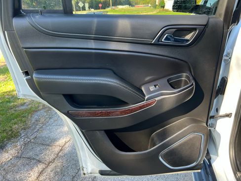 Used 2018 GMC Yukon SLT w/ HD Trailering Package image 20