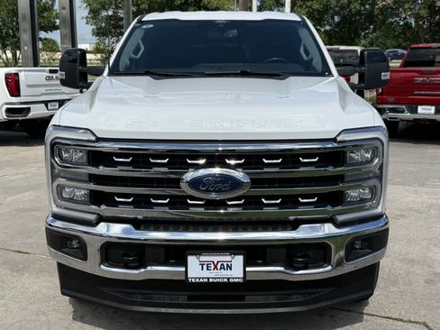 Used 2024 Ford F250 Lariat AWD/4WD image 10