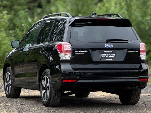 Used 2018 Subaru Forester 2.5i Limited AWD/4WD image 5