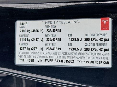 Used 2018 Tesla Model 3 Long Range image 12