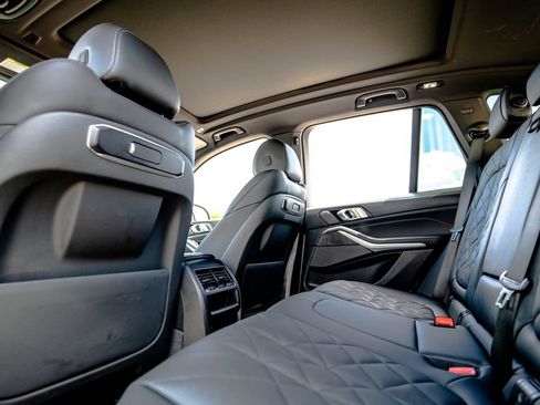 Used 2024 BMW X5 xDrive40i w/ Premium Package AWD/4WD image 36
