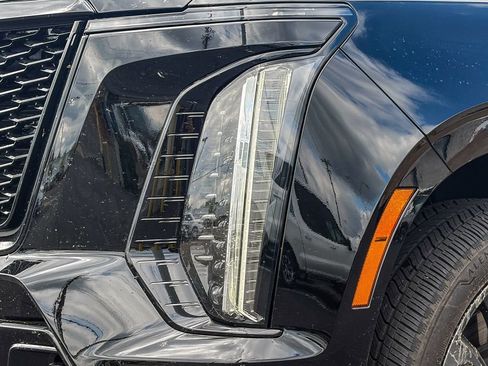 Certified 2026 Cadillac Escalade V AWD/4WD image 3