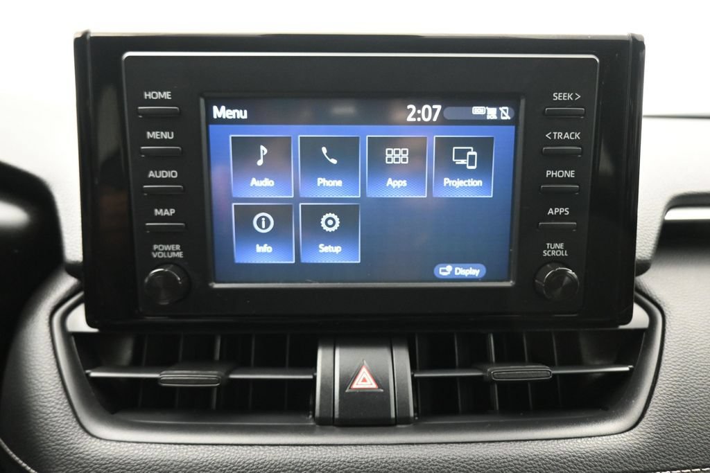 Used 2019 Toyota RAV4 LE FWD image 17