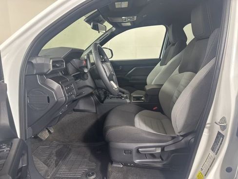 Used 2025 Toyota 4Runner TRD Off-Road image 11