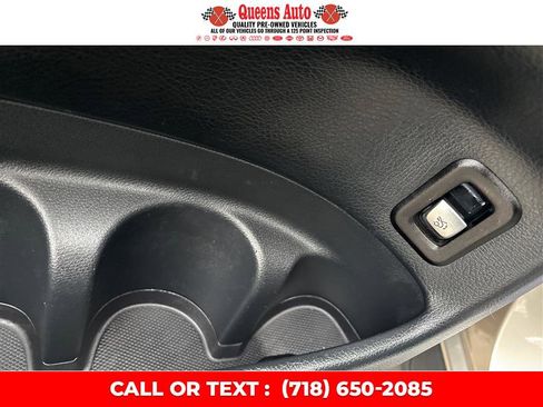 Used 2019 Mercedes-Benz GLC 300 GLC 300 4MATIC SUV w/ Premium Package image 39