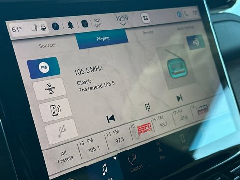 Used 2023 Jeep Grand Cherokee Summit w/ Luxury Tech Group V image 18