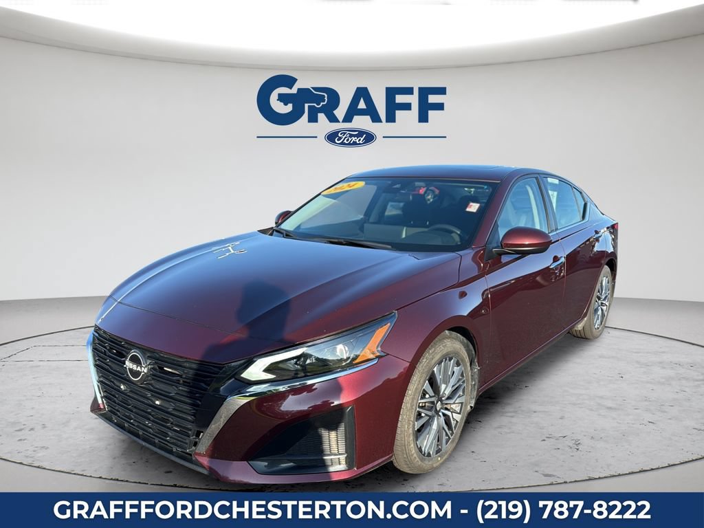 Used 2024 Nissan Altima 2.5 SV w/ SV Premium Package FWD image 1