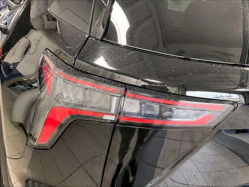 Used 2026 Chevrolet Equinox LT w/ Convenience Package II image 33