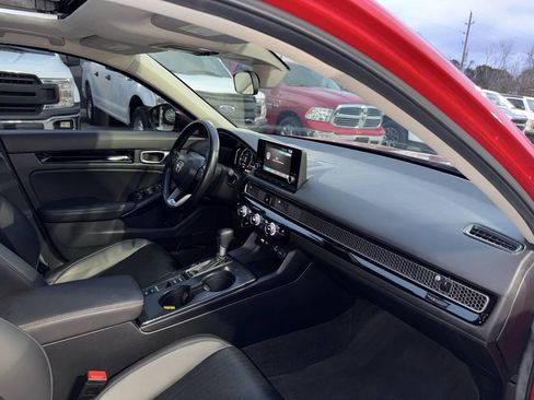 Used 2024 Honda Civic EX-L image 9