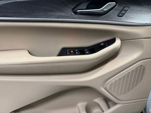 Used 2023 Jeep Grand Cherokee Limited w/ Trailer Tow Prep Group (B) image 28