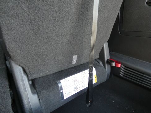 Used 2017 Ford Explorer XLT w/ Equipment Group 202A image 70