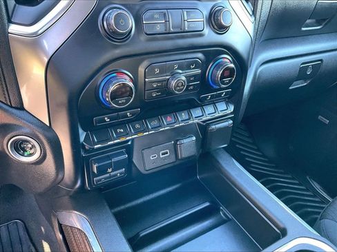 Used 2021 Chevrolet Silverado 1500 LT Trail Boss w/ Convenience Package II AWD/4WD image 25