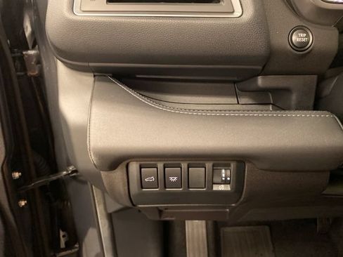 Used 2023 Subaru Ascent Limited w/ Technology Package AWD/4WD image 15