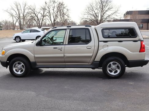 Used 2004 Ford Explorer Sport Trac XLT image 9