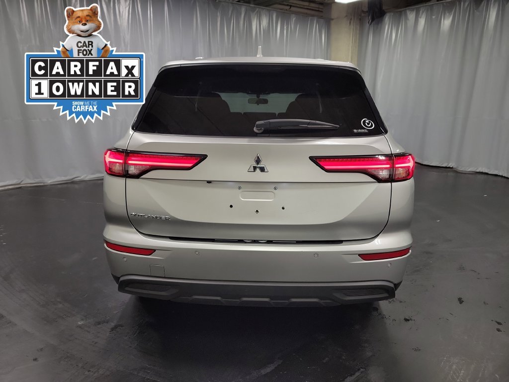 Used 2023 Mitsubishi Outlander ES AWD/4WD image 7