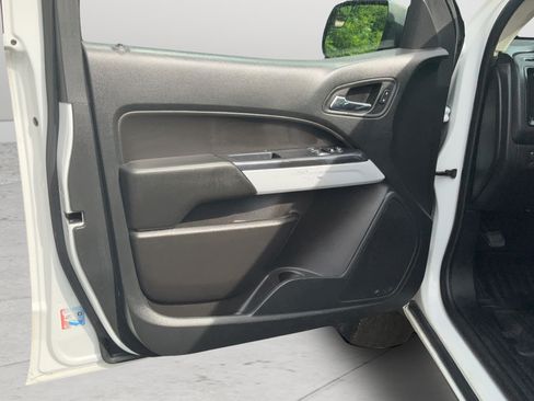 Certified 2020 Chevrolet Colorado LT w/ Safety Package RWD image 11