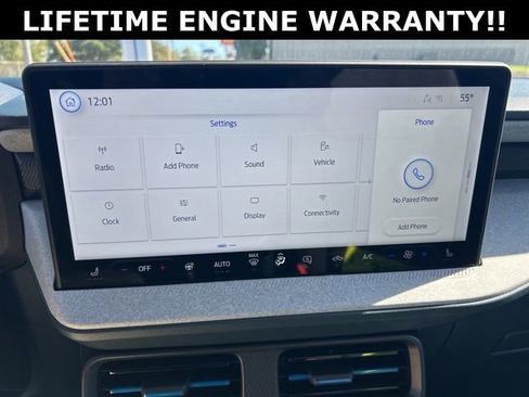 New 2025 Ford Maverick XLT w/ XLT Luxury Package FWD image 23