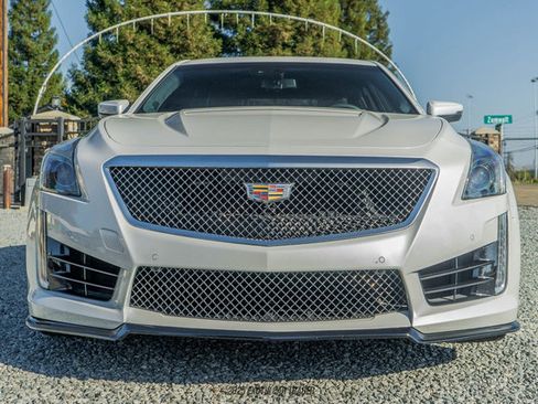 Used 2018 Cadillac CTS V w/ Luxury Package image 13