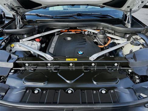 Certified 2024 BMW X5 xDrive50e w/ Parking Assistance Package image 31