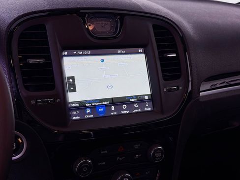 Used 2023 Chrysler 300 S image 18