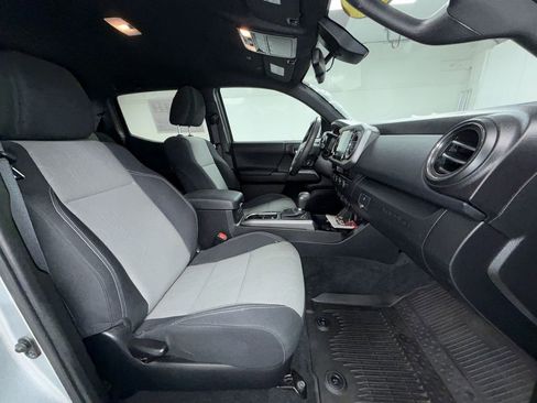 Certified 2023 Toyota Tacoma TRD Sport w/ Technology Package image 18