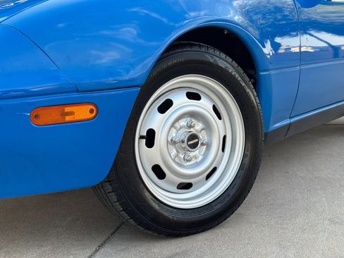 Used 1990 MAZDA MX-5 Miata RWD image 42