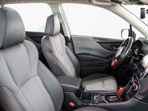 Used 2024 Subaru Forester Sport image 27