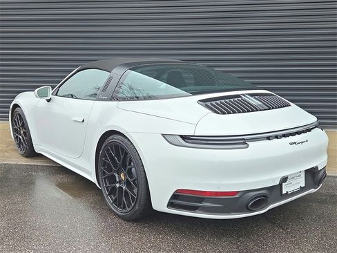 Used 2024 Porsche 911 Targa 4 image 3