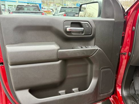 Used 2022 Chevrolet Silverado 1500 Custom image 14