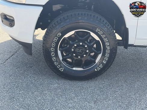 Used 2026 RAM 2500 Laramie AWD/4WD image 26
