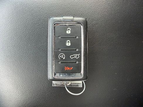 Certified 2023 Jeep Grand Cherokee L Laredo AWD/4WD image 27