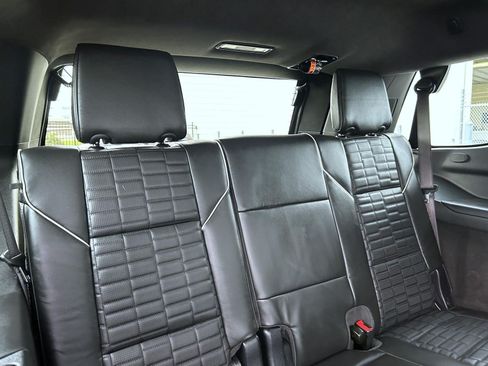 Certified 2026 Cadillac Escalade V w/ LPO, ONYX Package AWD/4WD image 22
