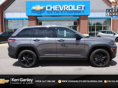 Used 2023 Jeep Grand Cherokee Altitude AWD/4WD image 1