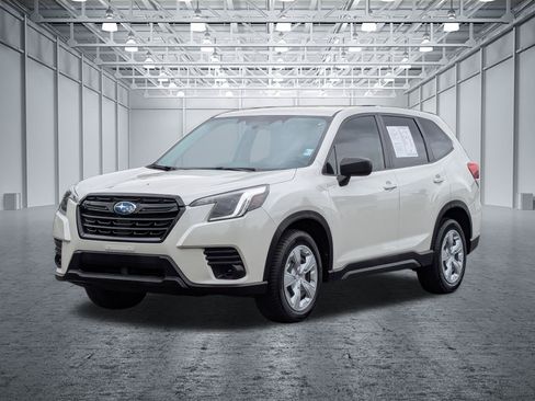 Used 2022 Subaru Forester Limited AWD/4WD image 9