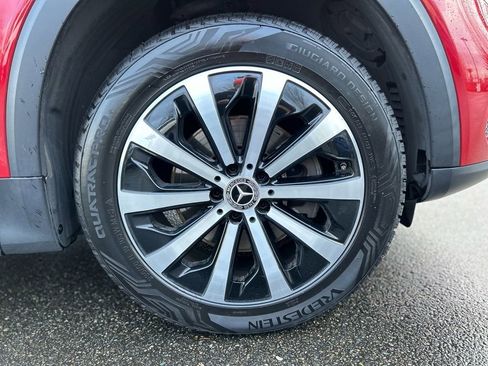 Used 2022 Mercedes-Benz GLB 250 4MATIC w/ Premium Package Lite image 10