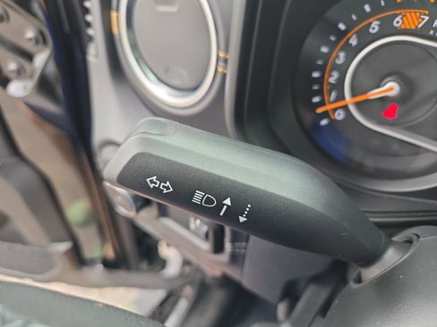 New 2025 Jeep Wrangler Unlimited Sahara AWD/4WD image 25