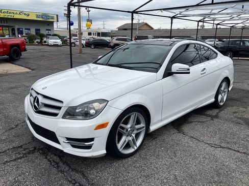 Used 2013 Mercedes-Benz C 250 Coupe image 3