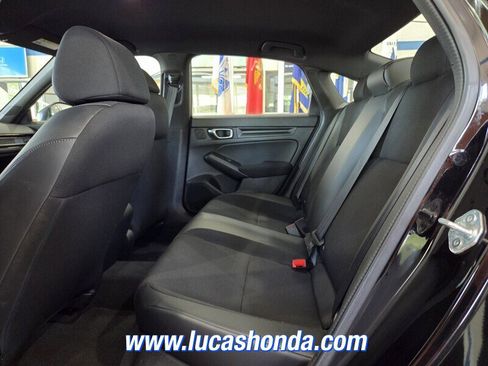 Used 2023 Honda Civic Sport image 8