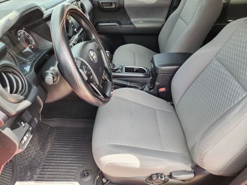 Used 2021 Toyota Tacoma SR w/ SR Convenience Package RWD image 16