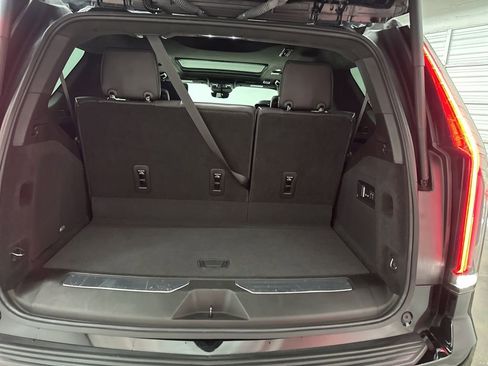 Used 2021 Cadillac Escalade Premium Luxury Platinum image 30