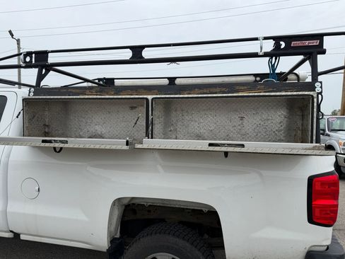 Used 2019 Chevrolet Silverado 2500 W/T w/ WT Convenience Package RWD image 2