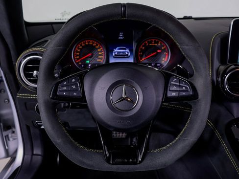 Used 2018 Mercedes-Benz AMG GT R image 9