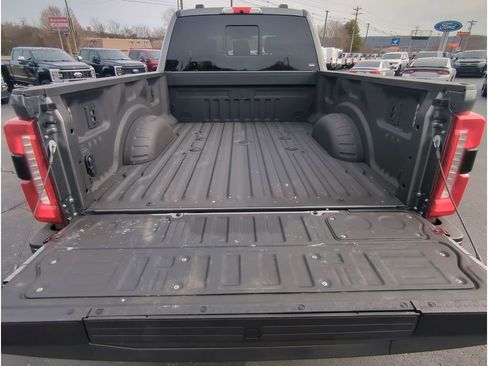 Used 2025 Ford F350 Lariat w/ Lariat Ultimate Package image 28